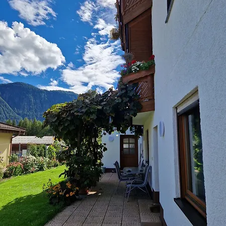 Apart Haus Florian Homestay