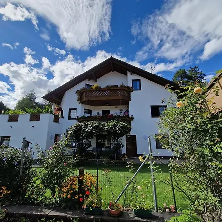 Homestay Apart Haus Florian Imst